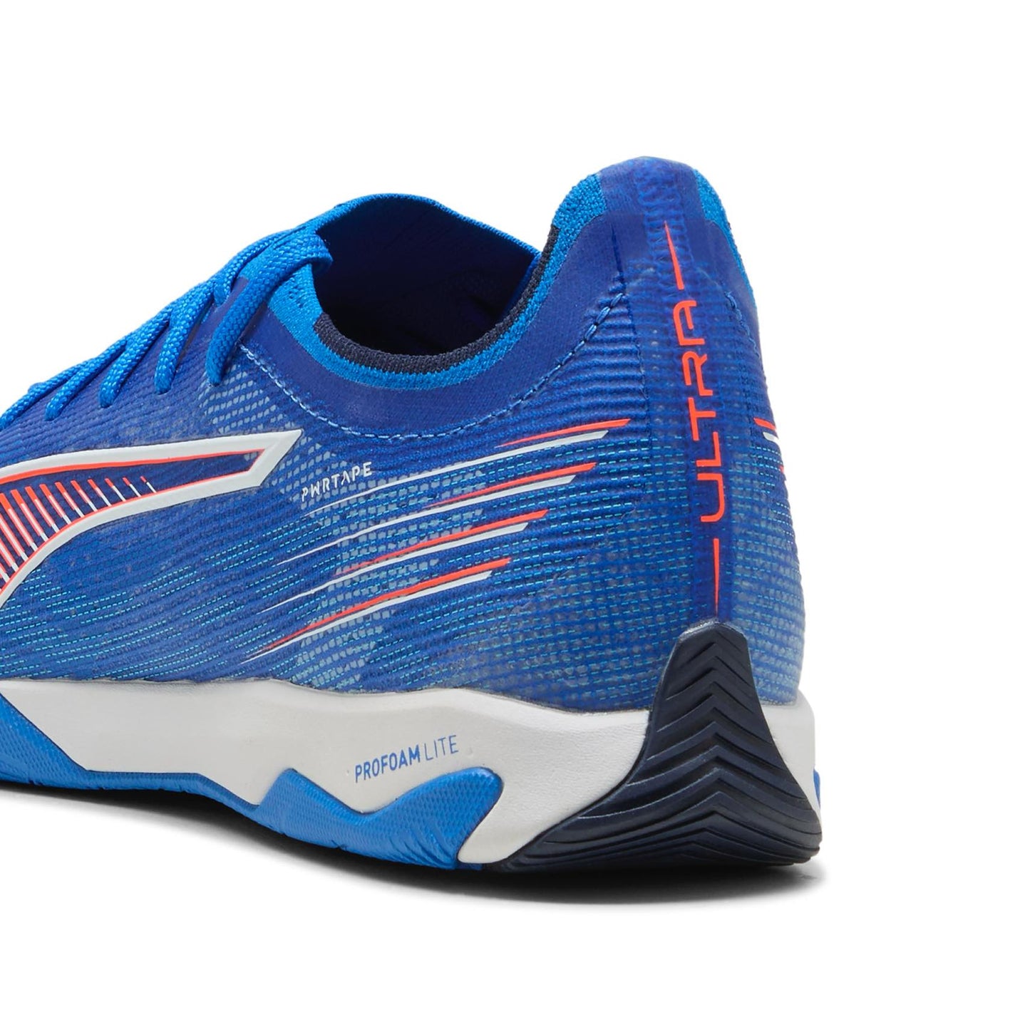 PUMA ULTRA 6 Pro Court