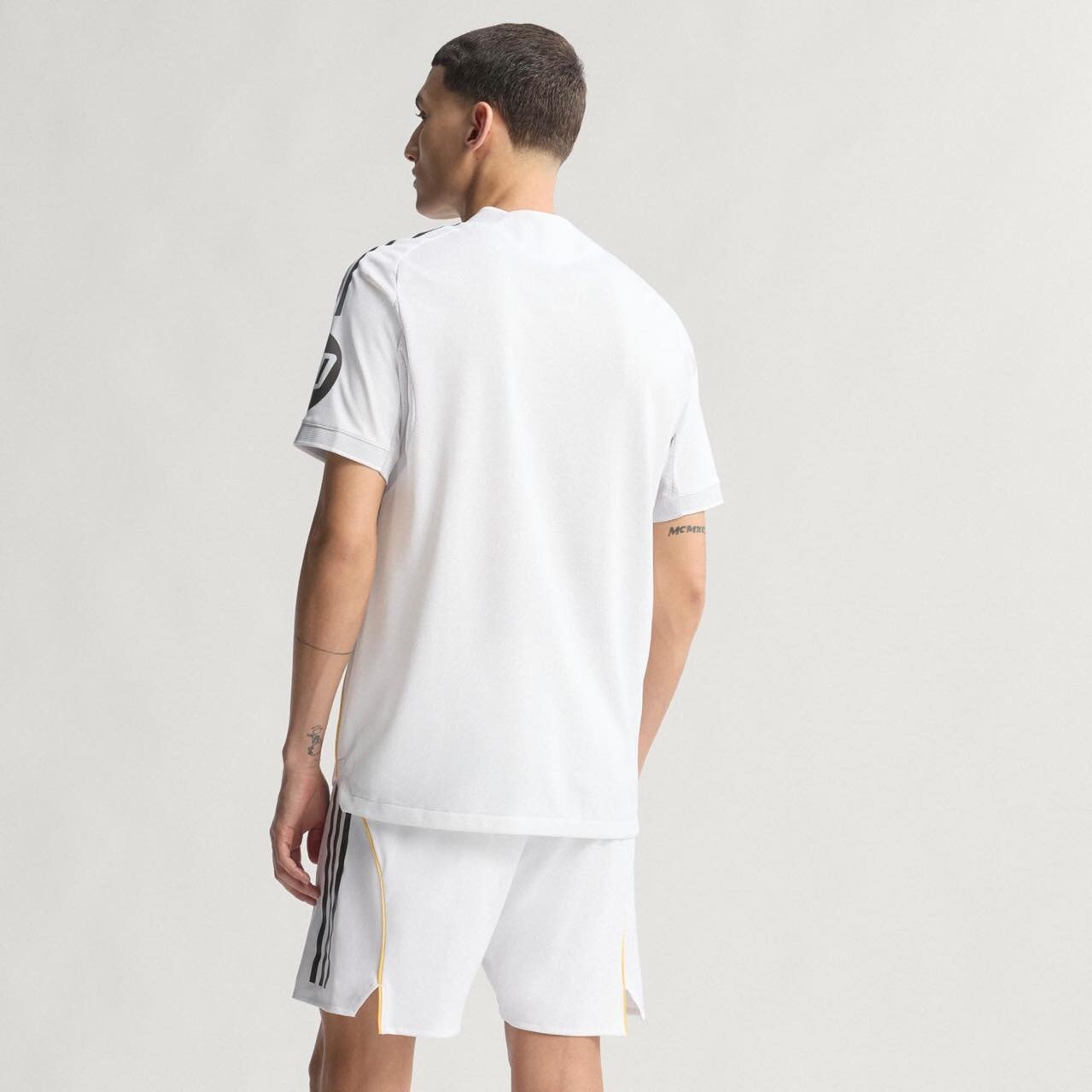 Real Madrid 25/26 Home Authentic Jersey